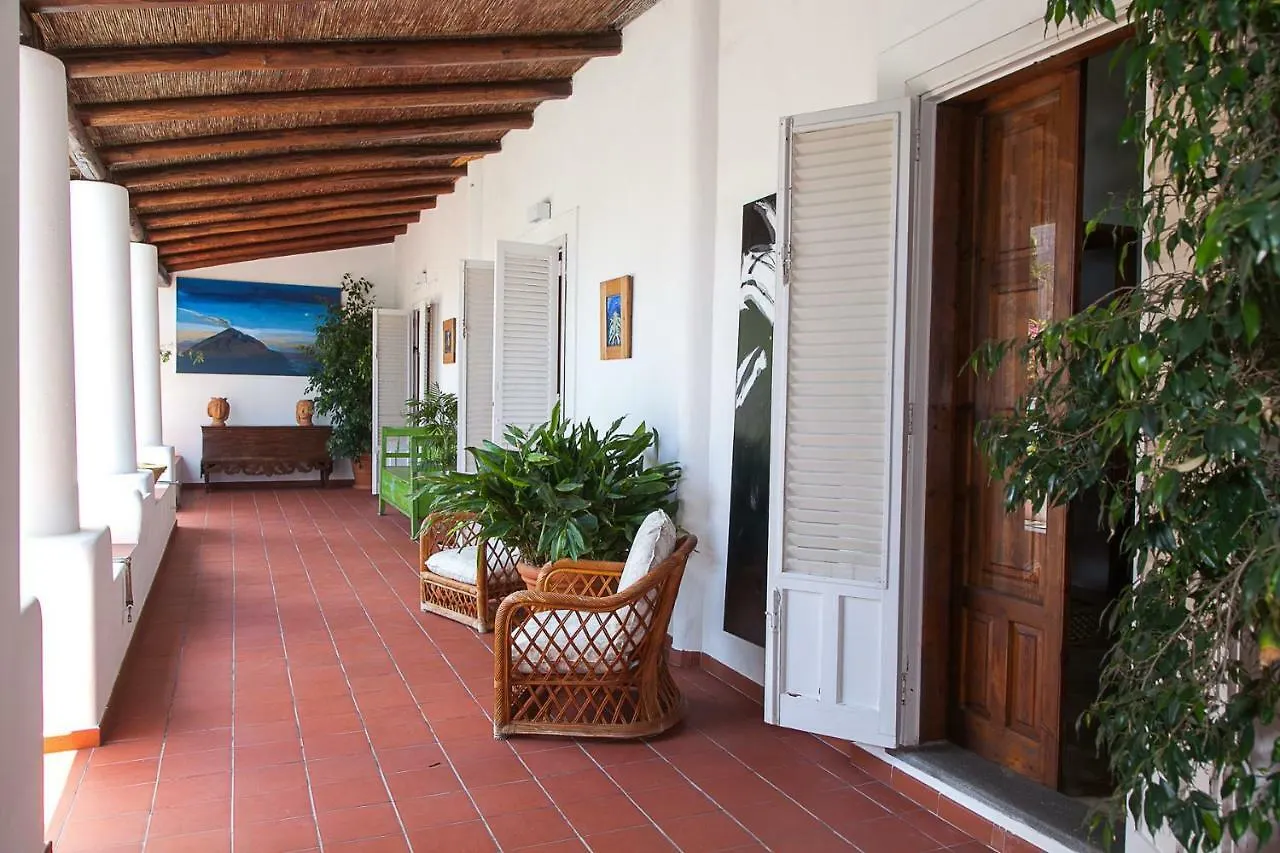 Villa STROMBOLI E STROMBOLICCHIO Italia