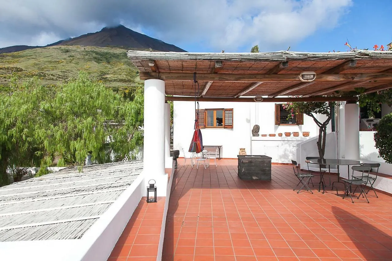 Villa Stromboli E Strombolicchio 0*,  Italy