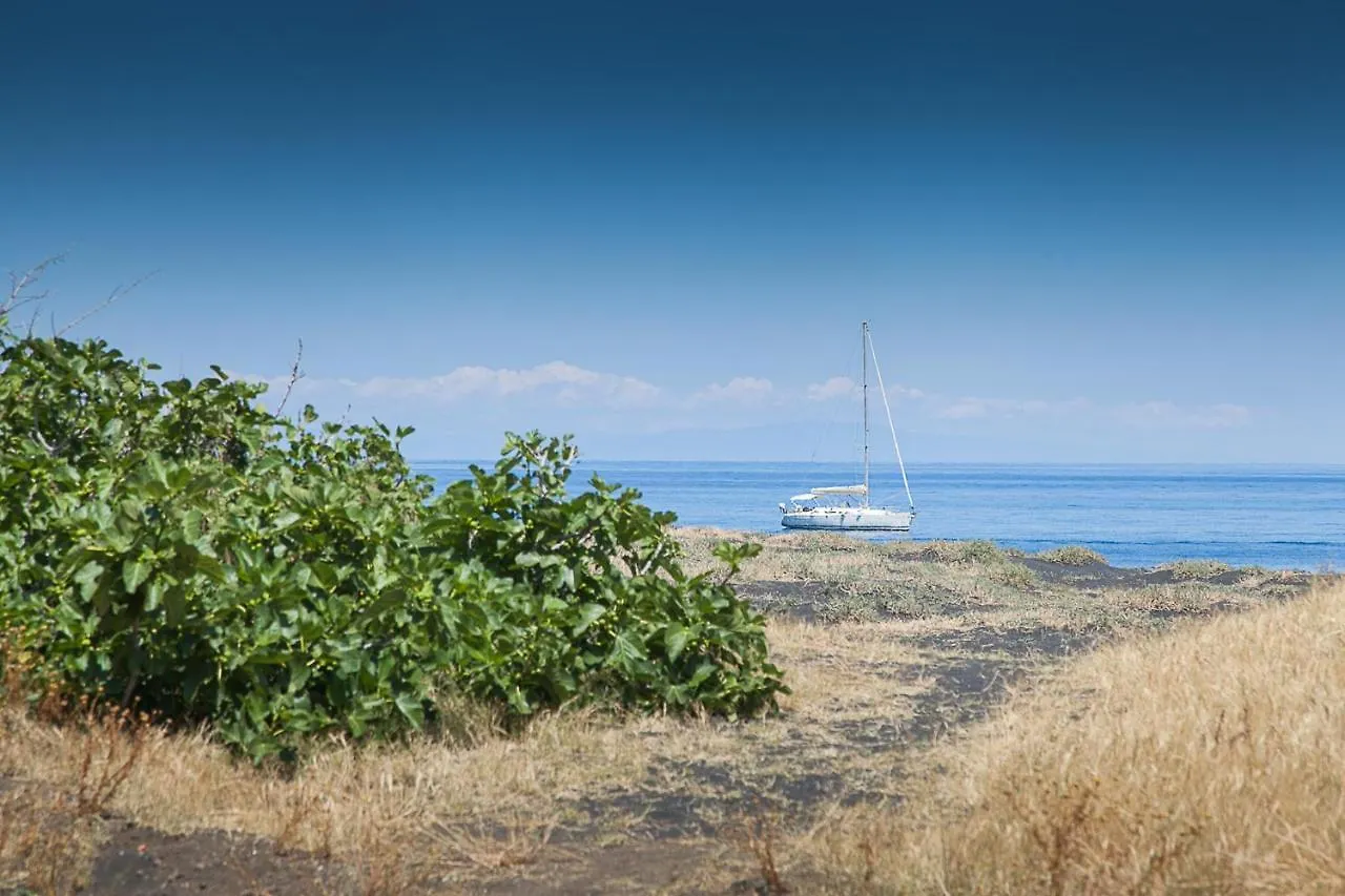 Villa STROMBOLI E STROMBOLICCHIO